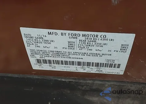 2017 Ford Explorer Platinum z USA, uszkodzony, nr VIN 1FM5K8HT7HGB45998